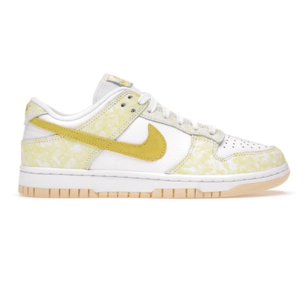Nike Dunk Low Yellow Strike